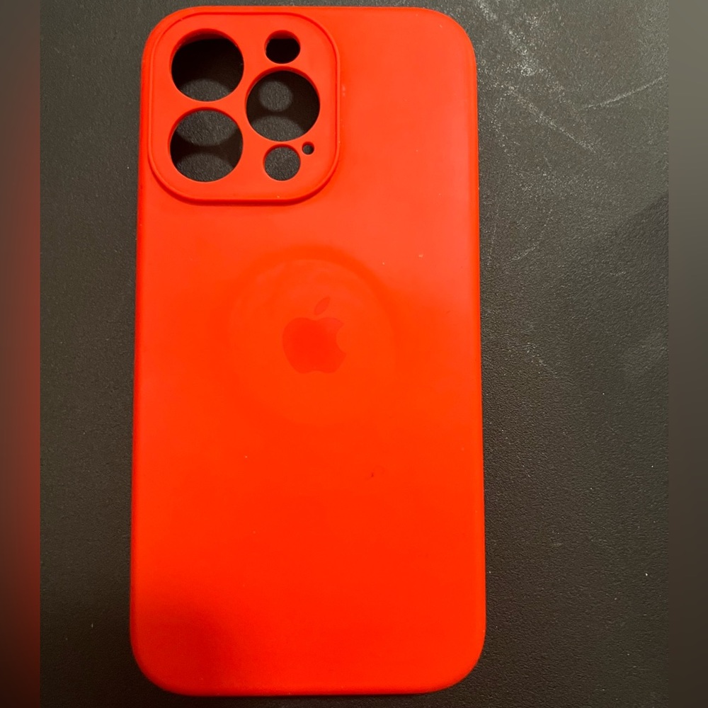 Decone red liquid silicone case for iPhone 13 Pro